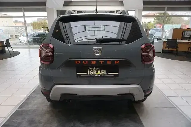 Używany Dacia Duster Extreme 131 KM (96 kW) 2022 Szary SUV