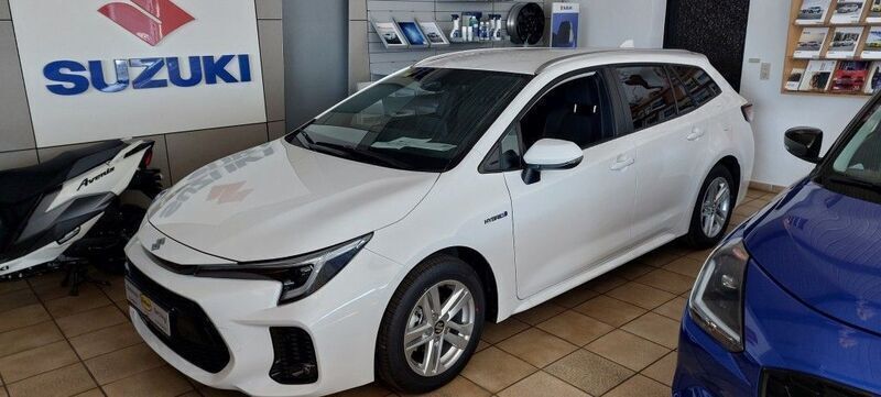 Super white Gebraucht 2024 Suzuki Swace Comfort+ Kombi | 31.990 € (Teuer) - Bild 1/4