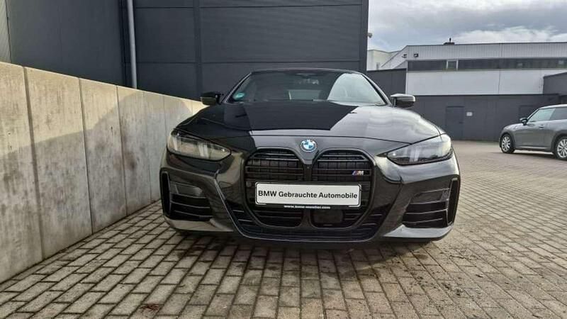 Gebraucht BMW 440 387 PS (284 kW) 2025 Black sapphire metallic Cabrio