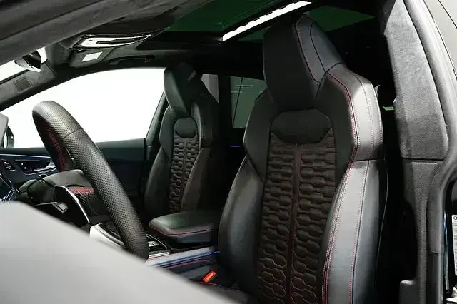 Gebraucht Audi RS Q8 Sport 600 PS (441 kW) 2024 Schwarz SUV