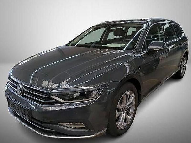 Grau Gebraucht 2021 VW Passat Elegance Kombi | 21.949 € (Guter Preis) - Bild 1/4