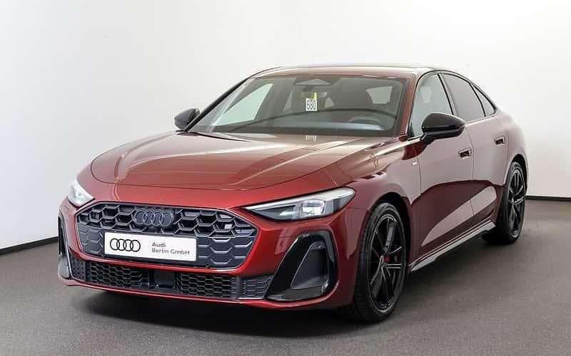 Grenadinerot metallic Neu 2025 Audi A5 Sport Coupé | 64.500 € - Bild 1/4