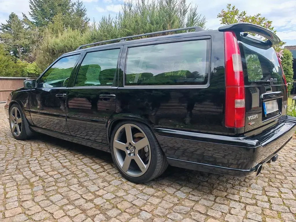 Usata Volvo V70 239 CV (175 kW) 1997 Nero Station wagon