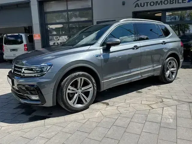 Gebraucht VW Tiguan Allspace R-line 150 PS (110 kW) 2020 Grau SUV