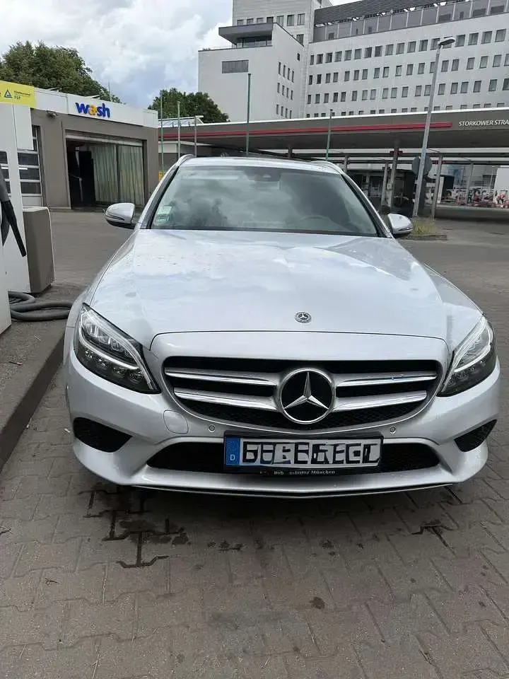 Gebraucht Mercedes C200 Avantgarde 184 PS (135 kW) 2019 Grau Kombi