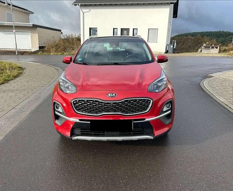 Rot Gebraucht 2020 Kia Sportage Spirit SUV | 19.995 € (Fairer Preis) - Bild 1/4
