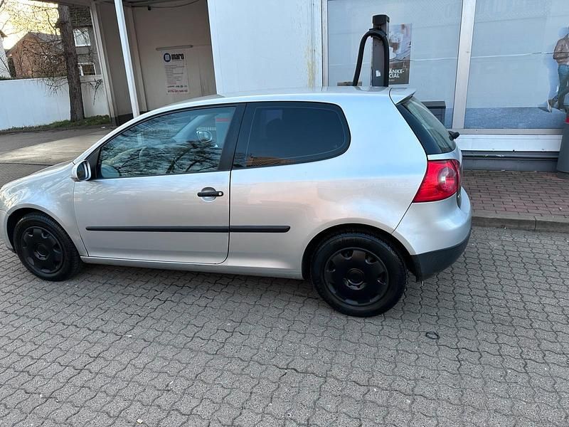 Gebraucht VW Golf 75 PS (55 kW) 2004 Silber Coupé