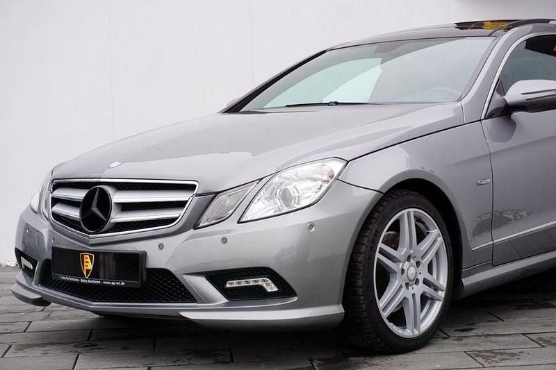 Gebraucht Mercedes E350 292 PS (214 kW) 2009 Silber Coupé