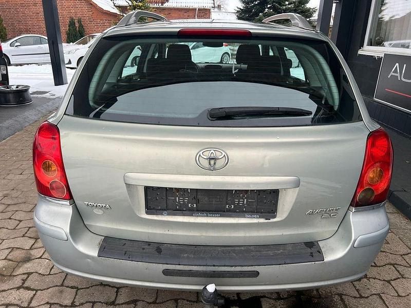 Gebraucht Toyota Avensis Executive 147 PS (108 kW) 2005 Grün Limousine