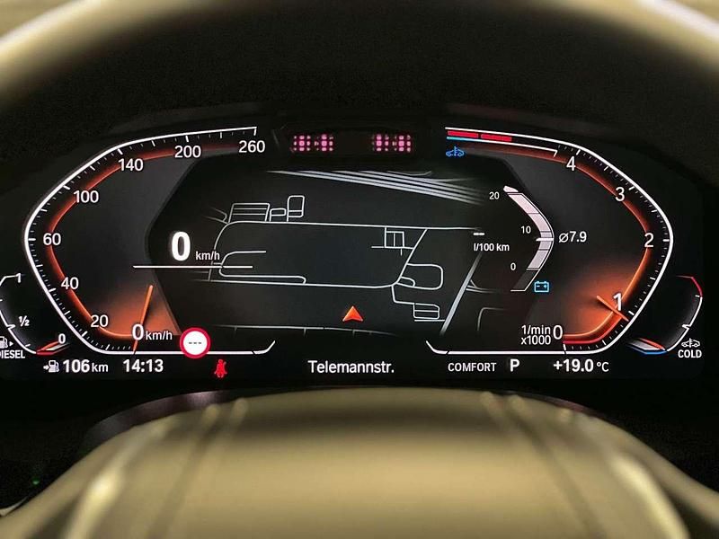 Gebraucht BMW 520 190 PS (139 kW) 2023 Schwarz ii/bonnet fluid black Kombi