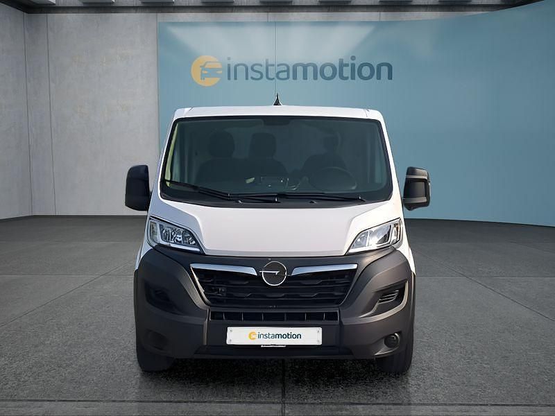 Weiß Gebraucht 2023 Opel Movano Van | 21.999 € (Guter Preis) - Bild 1/4