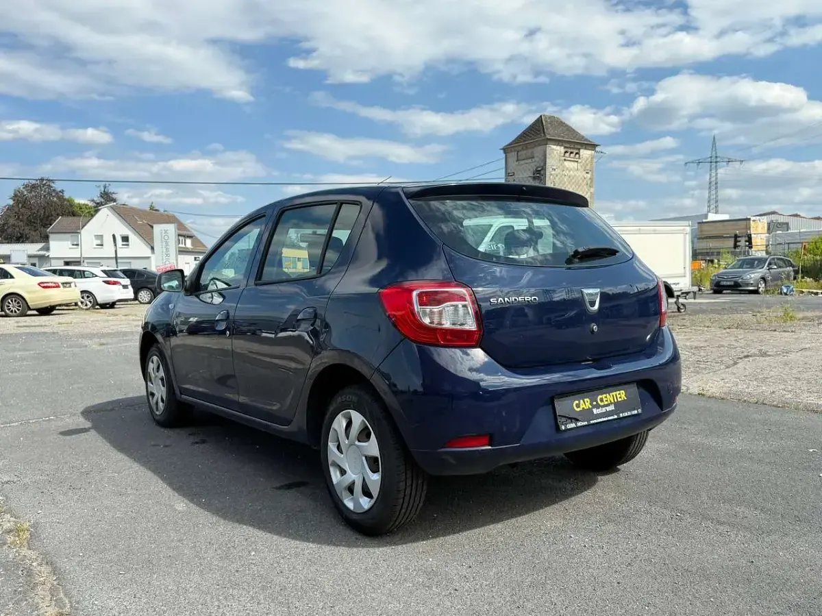 Gebraucht Dacia Sandero Lauréate 75 PS (55 kW) 2013 Blau marine Kleinwagen