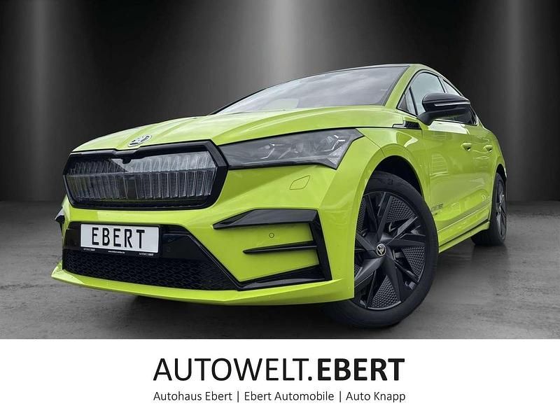 Mambagrün Gebraucht 2024 Skoda Enyaq iV RS SUV | 48.480 € (Teuer) - Bild 1/4