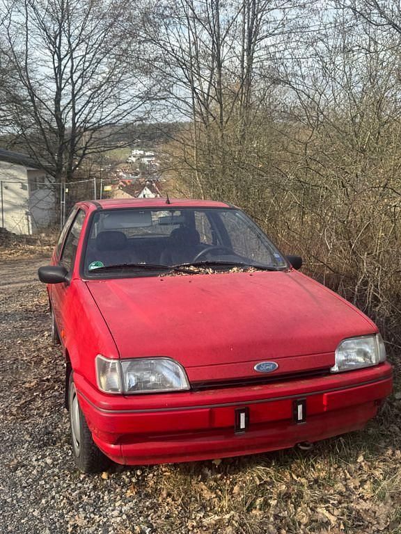 Gebraucht Ford Fiesta 60 PS (44 kW) 1994 Rot Kleinwagen
