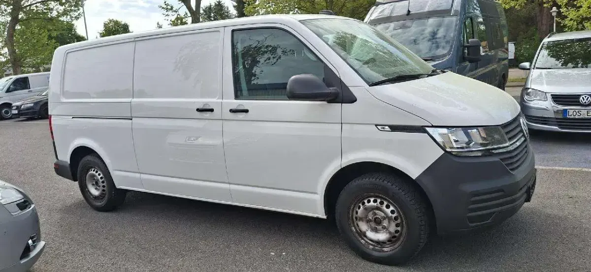Gebraucht VW Transporter 150 PS (110 kW) 2022 Candyweiß Van