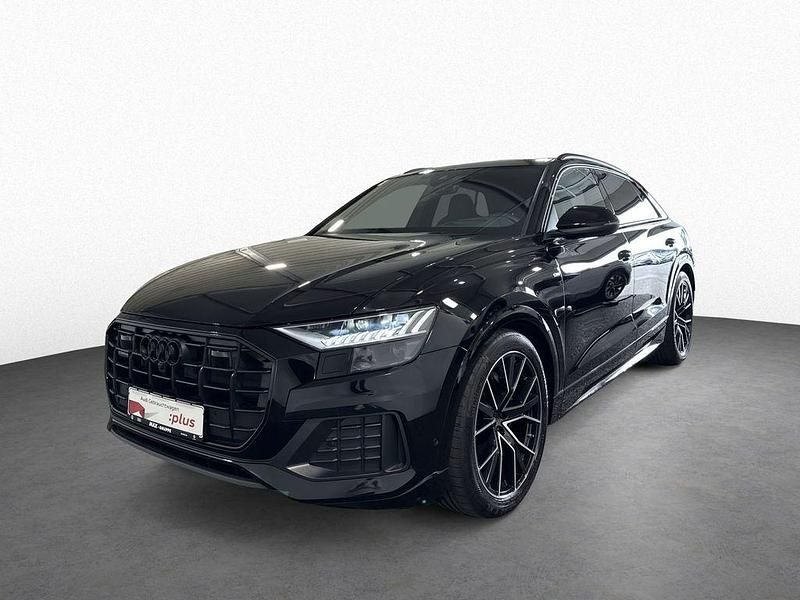 Gebraucht Audi Q8 S-Line 286 PS (210 kW) 2023 Mythosschwarz metallic SUV