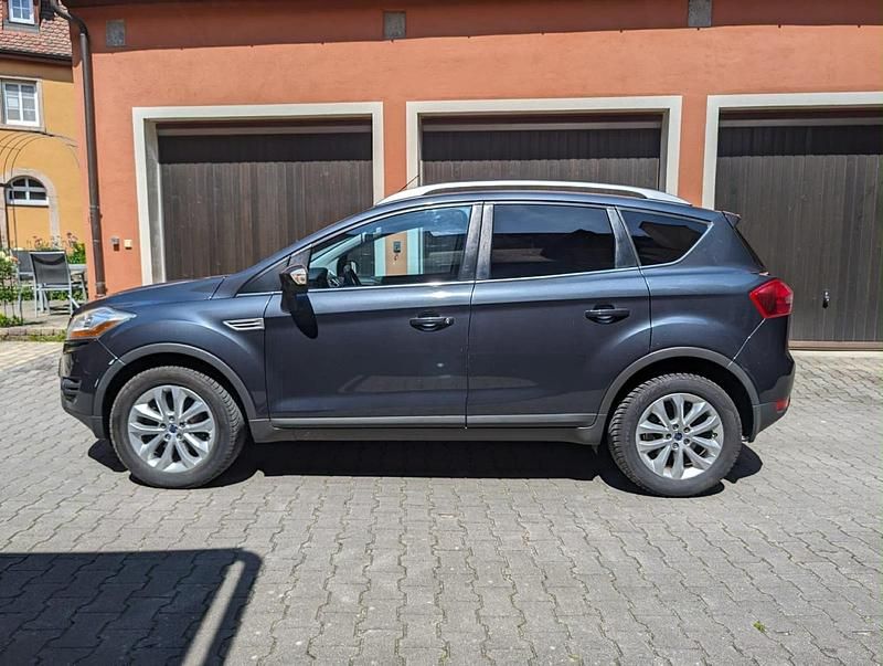 Gebraucht Ford Kuga 136 PS (100 kW) 2009 Grau SUV