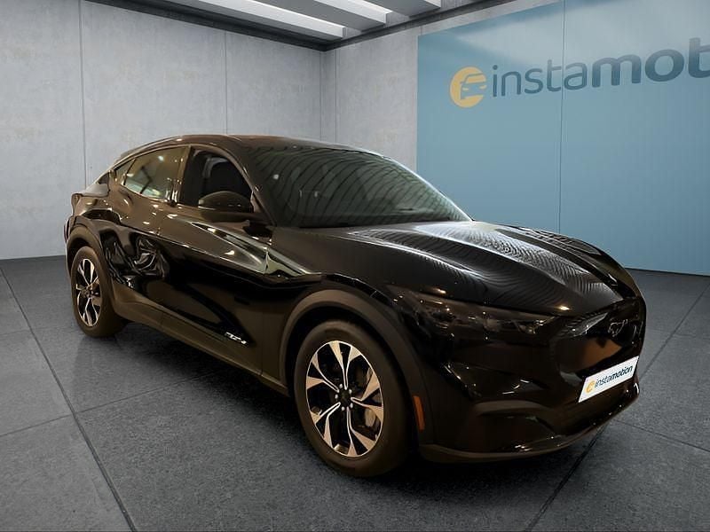 Neu Ford Mustang Mach-E 197 kW (268 PS) 2025 Schwarz SUV
