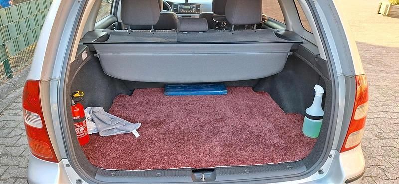 Gebraucht Toyota Corolla 97 PS (71 kW) 2002 Silber Kombi