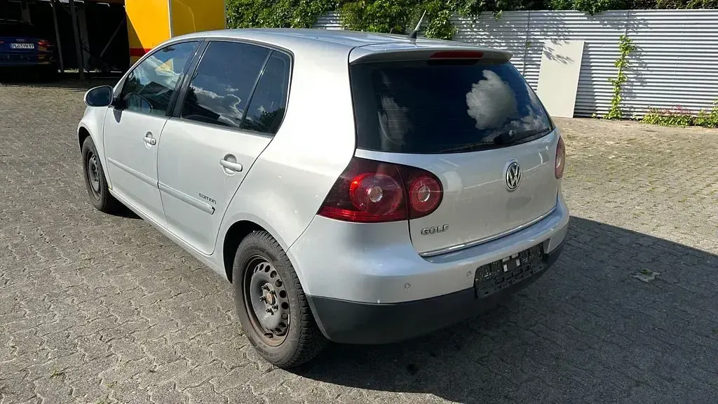 Gebraucht VW Golf VI Edition 80 PS (58 kW) 2008 Silber Kleinwagen