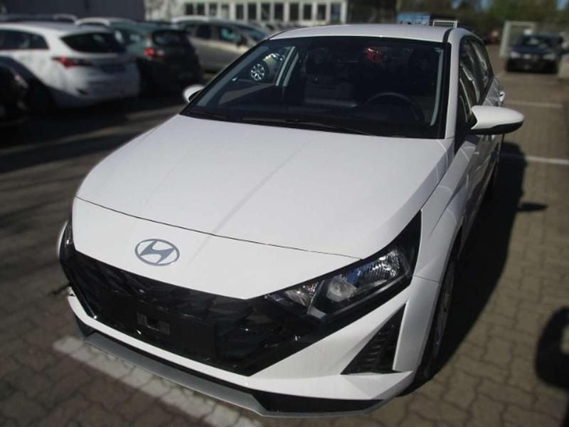 Neu Hyundai i20 Select 90 PS (66 kW) 2026 Atlas white / sol Kleinwagen