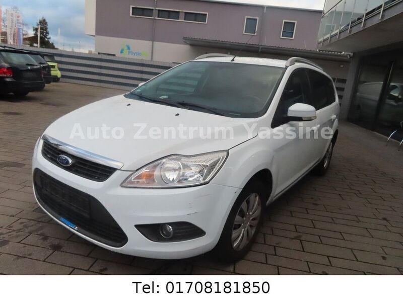 Weiß Gebraucht 2009 Ford Focus Kombi | 950 € (Guter Preis) - Bild 1/4