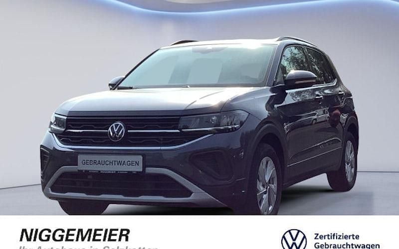 Rauchgrau metallic Gebraucht 2024 VW T-Cross Life SUV | 20.850 € (Superpreis) - Bild 1/4