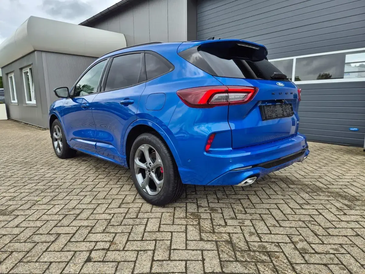 Neu Ford Kuga ST-Line X 242 PS (177 kW) 2026 Desert island blue metallic SUV