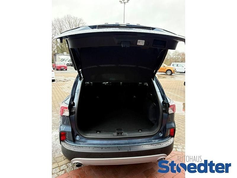 Gebraucht Ford Kuga Titanium 152 PS (111 kW) 2021 Blau SUV