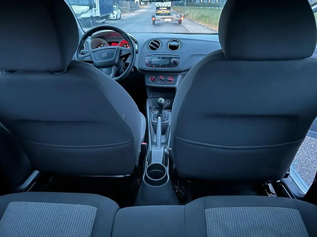 Gebraucht Seat Ibiza 70 PS (51 kW) 2010 Silber Kleinwagen