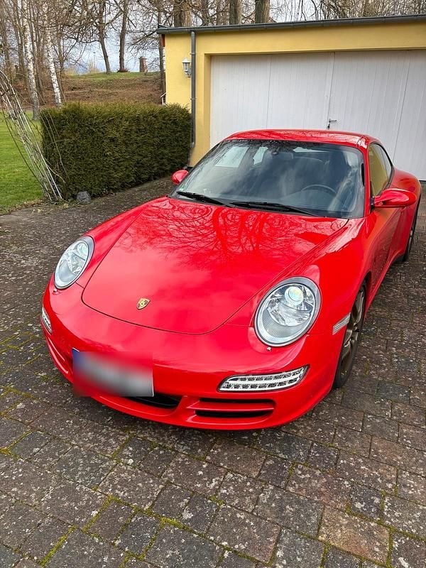 Rot Gebraucht 2006 Porsche 911 Carrera 4 Coupé | 54.911 € (Guter Preis) - Bild 1/4