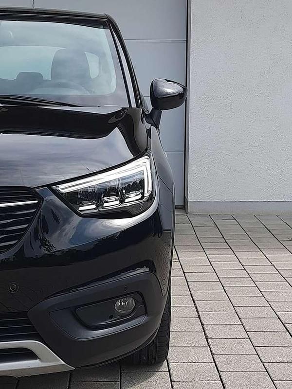 Diamant schwarz/karbon schwarz Gebraucht 2020 Opel Crossland X Innovation SUV | 17.999 € - Bild 1/4
