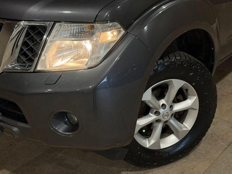 Gebraucht Nissan Navara 190 PS (139 kW) 2015 Grau Pickup