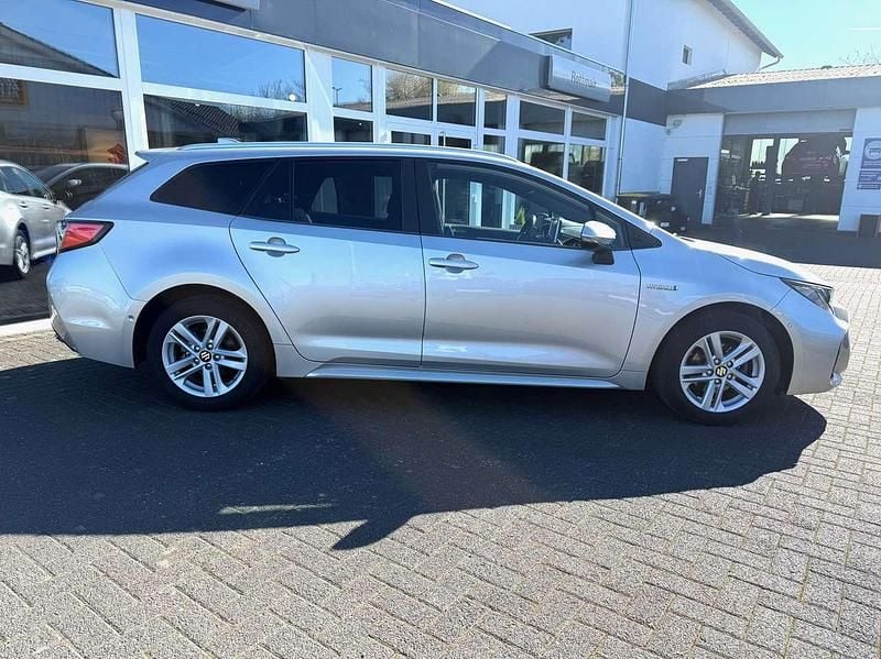 Gebraucht Suzuki Swace Comfort+ 98 PS (72 kW) 2021 Precious silver metallic Kombi