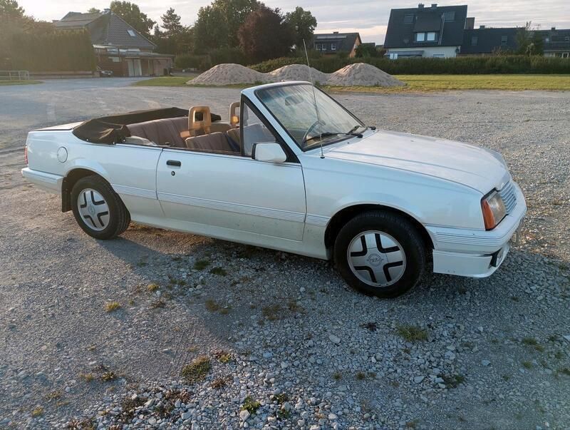 Weiß Gebraucht 1984 Opel Ascona Cabrio | 2.900 € - Bild 1/4