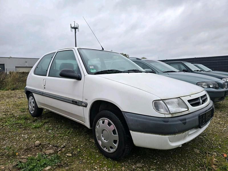Weiß Gebraucht 1998 Citroën Saxo Kleinwagen | 750 € (Fairer Preis) - Bild 1/4