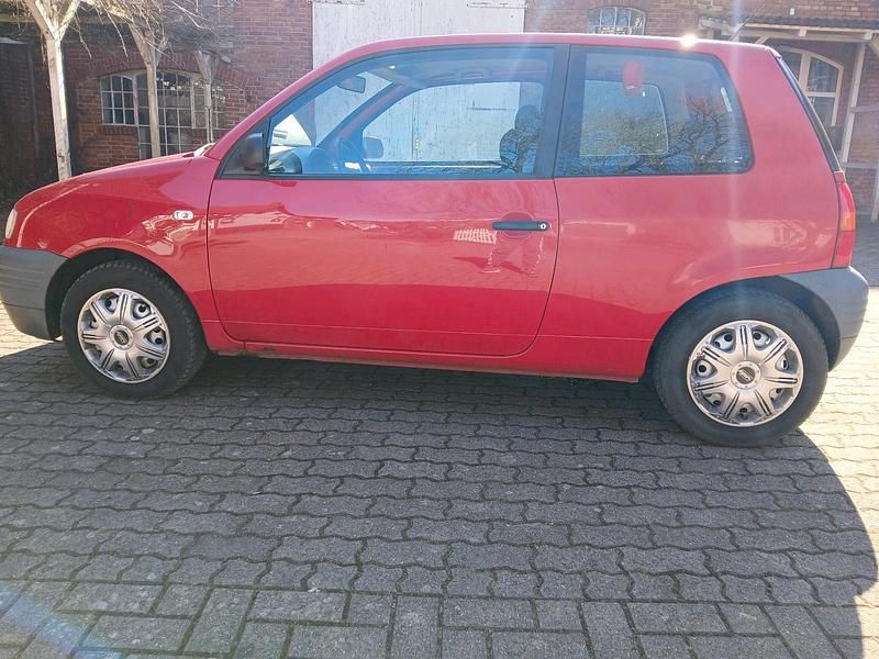 Rot Gebraucht 1998 Seat Arosa Kleinwagen | 990 € (Teuer) - Bild 1/4