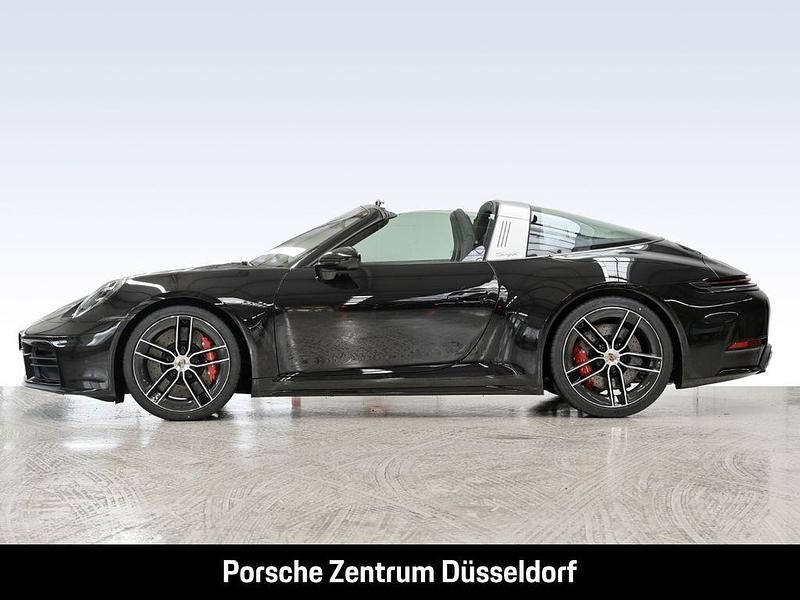Neu Porsche 911 Targa 4S 480 PS (353 kW) 2025 Schwarz Cabrio