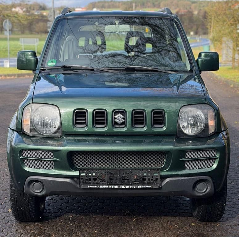 Second-hand Suzuki Jimny 86 CP (63 kW) 2010 Verde SUV
