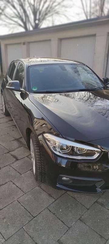 Gebraucht BMW 118 Advantage 136 PS (100 kW) 2015 Schwarz Kleinwagen