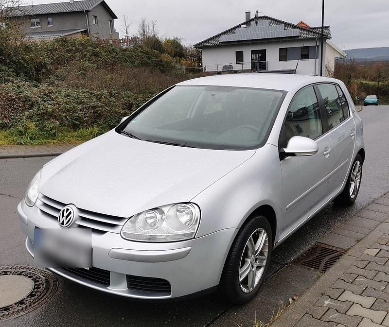 Silber Gebraucht 2007 VW Golf V Limousine | 2.200 € (Superpreis) - Bild 1/4