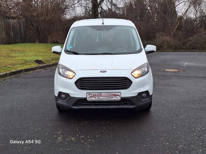 Gebraucht Ford Transit Trend 101 PS (74 kW) 2018 Weiß Kombi