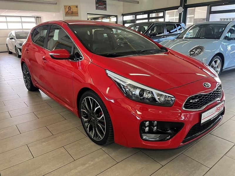 Gebraucht Kia Ceed GT-Challenge 204 PS (150 kW) 2014 Rot Kleinwagen