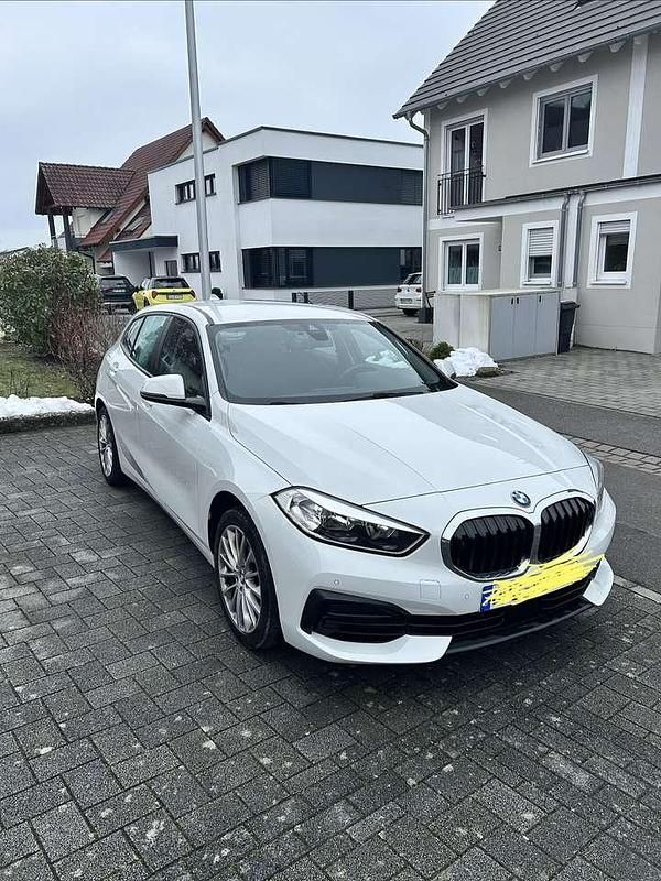 Gebraucht BMW 118 Advantage 140 PS (102 kW) 2020 Weiß Kleinwagen