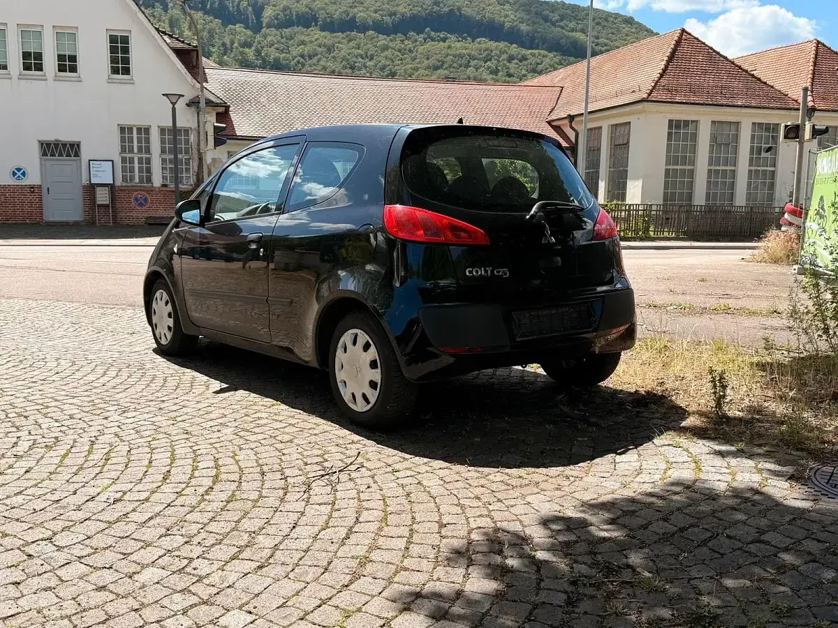 Gebraucht Mitsubishi Colt Inform 75 PS (55 kW) 2005 Schwarz Kleinwagen