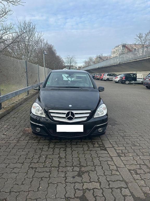 Gebraucht Mercedes B200 136 PS (100 kW) 2008 Schwarz Van / Kleinbus