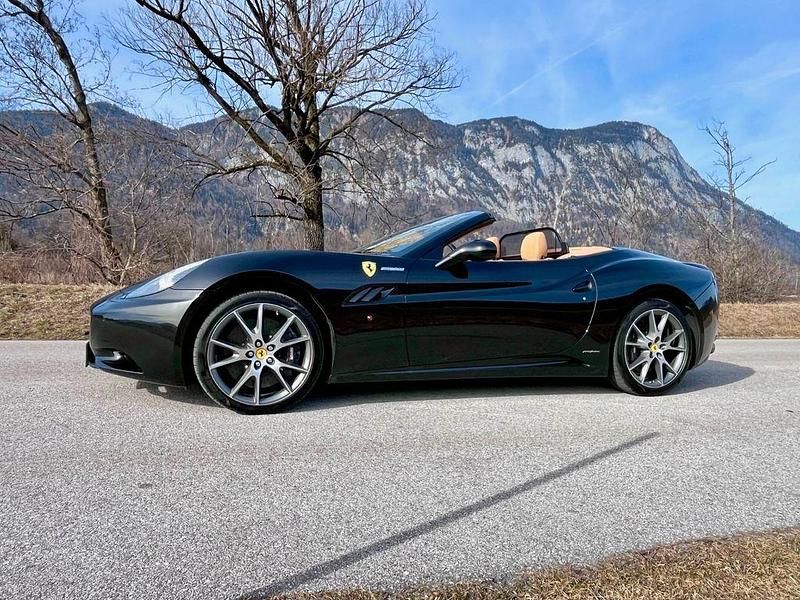 Gebraucht Ferrari California 460 PS (338 kW) 2011 Schwarz Cabrio