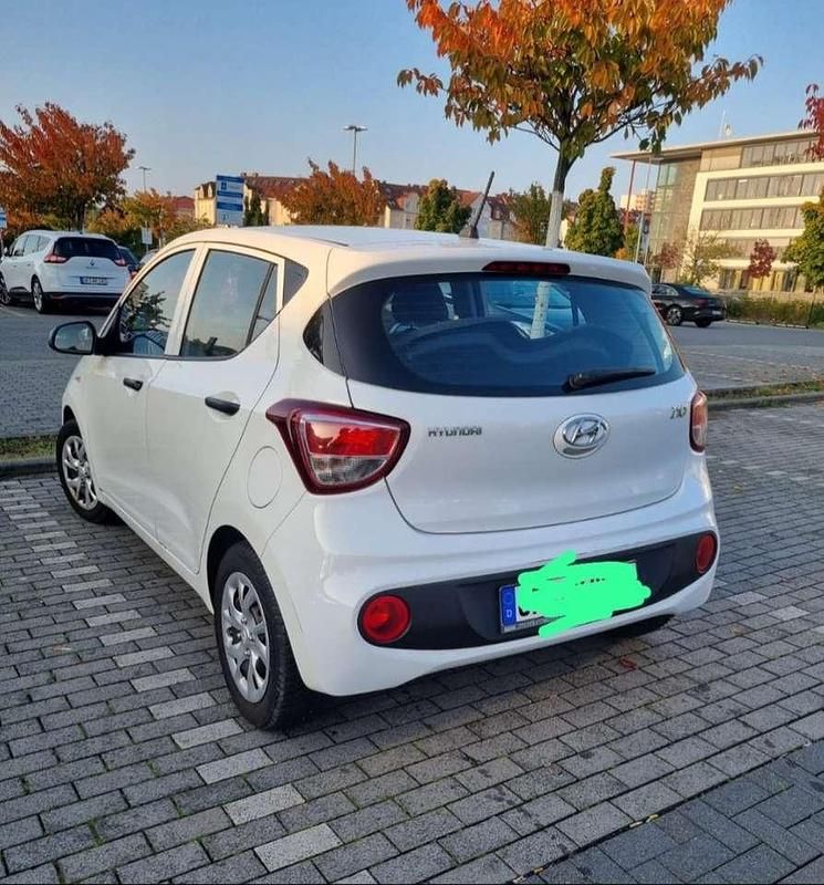 Gebraucht 2017 Hyundai i10 Classic Kleinwagen | 5.750 € (Guter Preis) - Bild 1/4