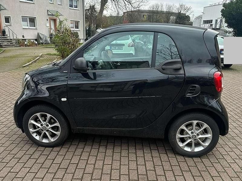 Gebraucht Smart ForTwo Coupé 71 PS (52 kW) 2019 Schwarz Coupé