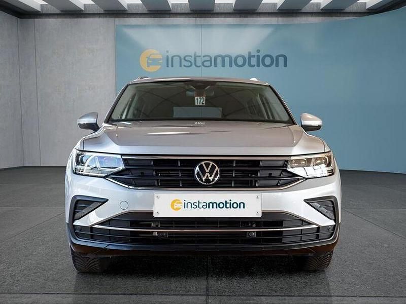 Gebraucht VW Tiguan 150 PS (110 kW) 2023 Silber SUV